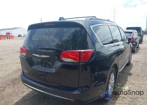 2017 Chrysler Pacifica Touring-L из США, поврежденный, VIN 2C4RC1BG4HR525661